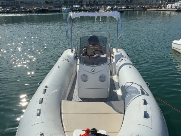 Yacht hire Sète cheap Tempest 570