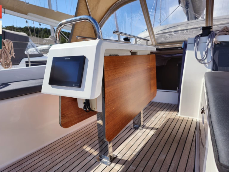 Hire Sailboat with or without skipper Dufour Rogoznica