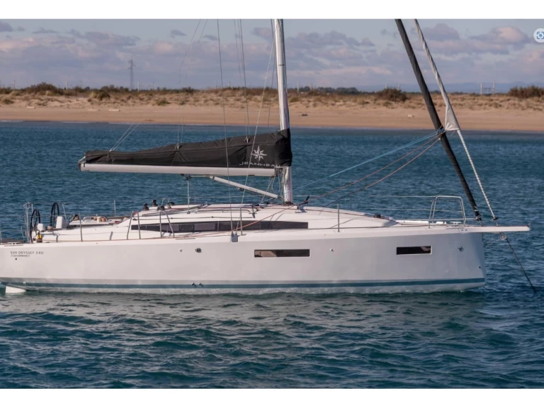 Hire Sailboat with or without skipper Jeanneau Las Galletas