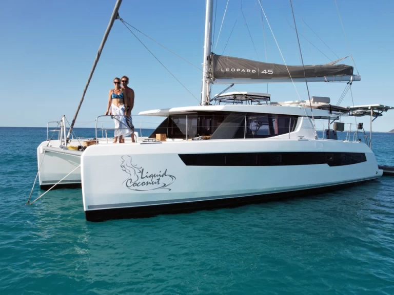 Hire Catamaran with or without skipper Leopard Catamarans / Robertson & Caine South Malé Atoll