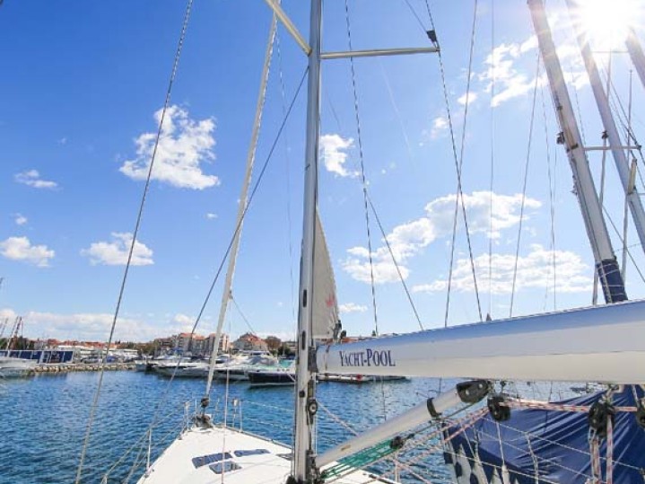 Yacht hire Deme of Volos cheap Cruiser 45