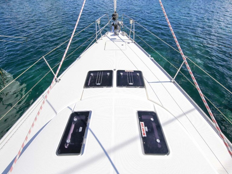 Charter a Bavaria Cruiser 45 in Deme of Volos on Samboat