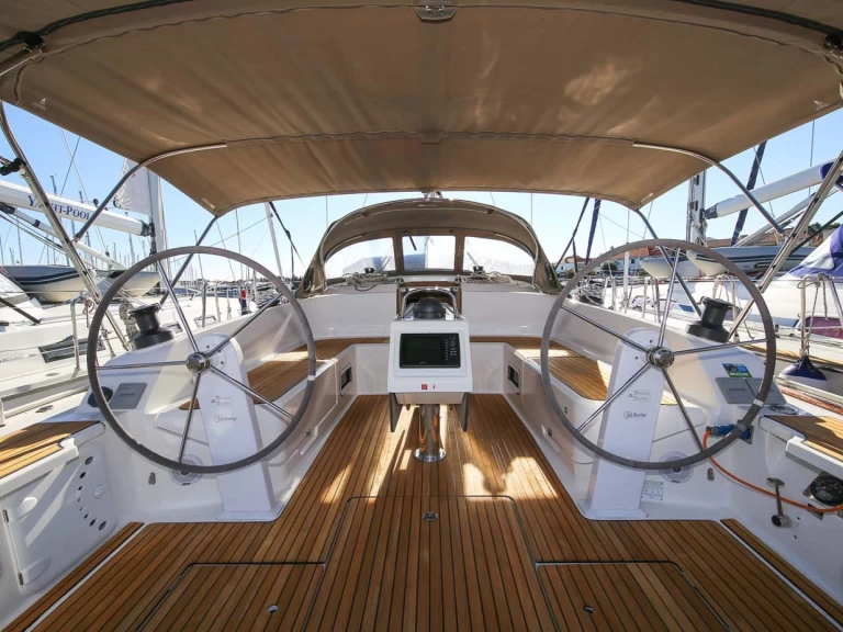 Hire a Bavaria Cruiser 46 Jezera