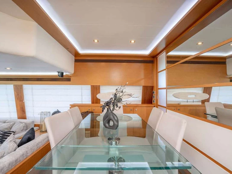 Luxury Yacht hire in Miami - Ferretti Twe11ve