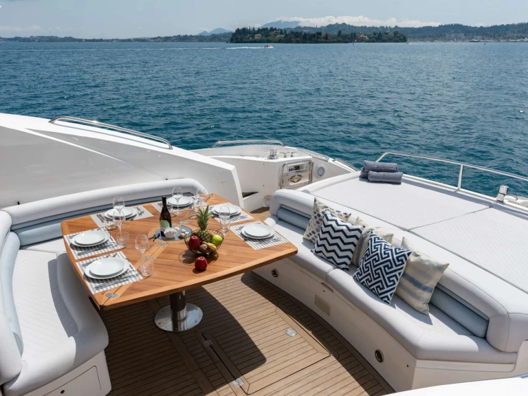 Luxury Yacht hire in Gouvia - Sunseeker PHOENIX
