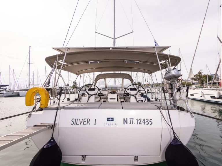 Hire a Bavaria Bavaria C45 Pálairos