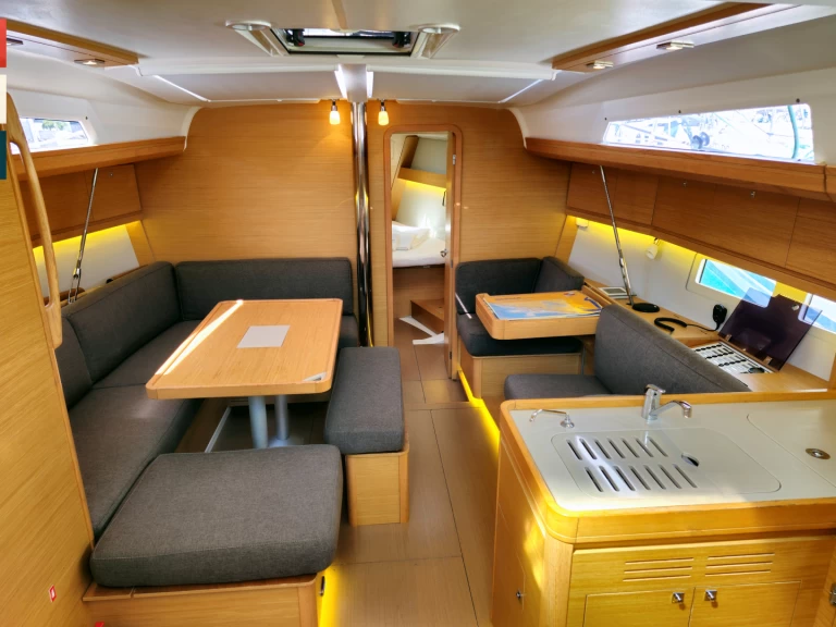 Charter a Dufour Dufour 412 Grand Large in Rogoznica on Samboat