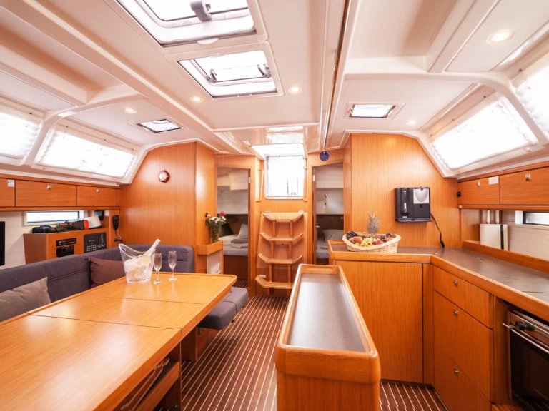 Yacht hire Fethiye cheap Cruiser 46