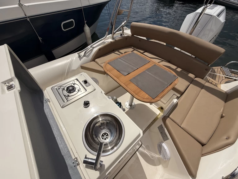 Hire RIB Nuova Jolly with a boat licence