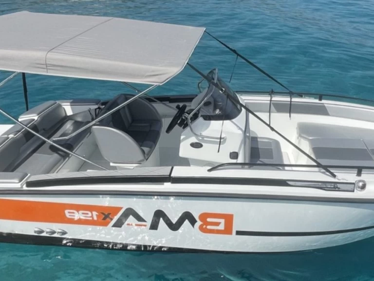 Hire Motorboat with or without skipper BMA Fertilia