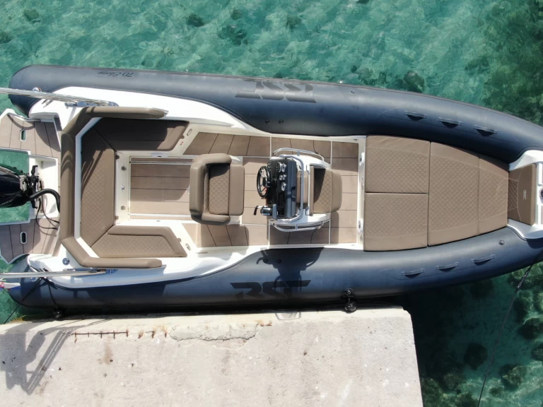 Hire RIB Bsc with a boat licence