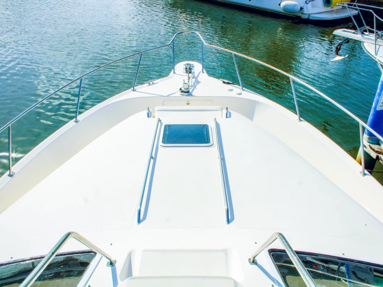 Yacht hire Miami cheap 450 fly bridge 