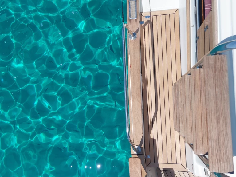 Motorboat hire in Sant Antoni de Portmany - Menorquin-Yachts Menorquin Yachts 120