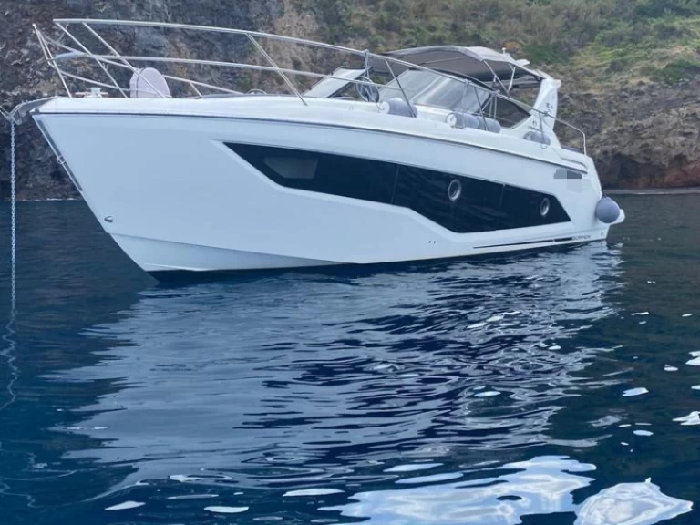 Yacht charter Nettuno - Cranchi Z 35 on SamBoat