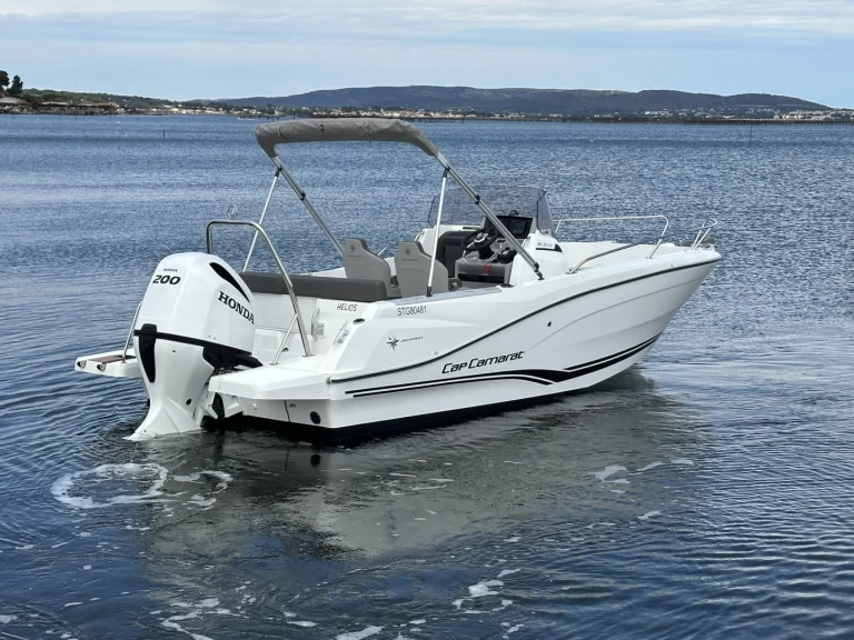 Motorboat to hire Mèze at the best price