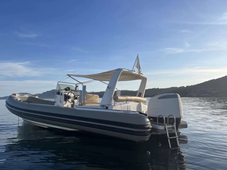 Hire a Marco Twentythree Porto-Vecchio