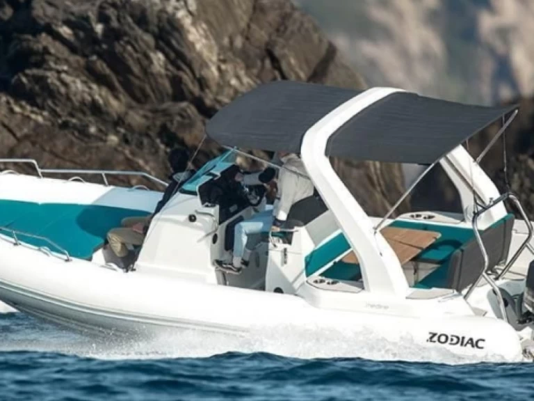 Hire RIB zodia with a boat licence