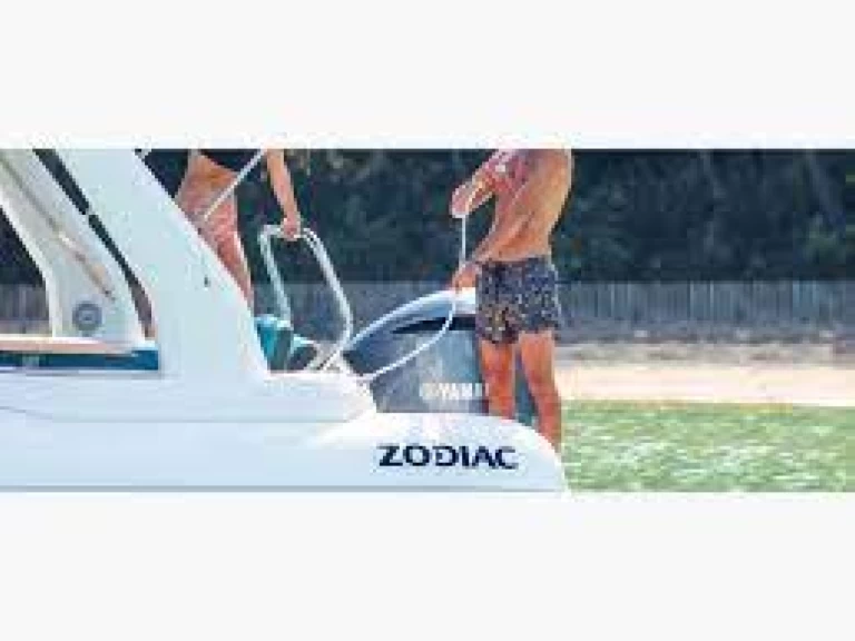 zodia Medline 7.5 charter bareboat or skippered in  Port Grimaud