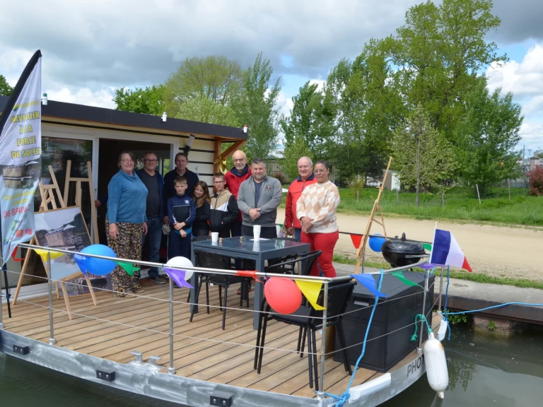 Hire Canal boat with or without skipper Phoebus  Castelsarrasin