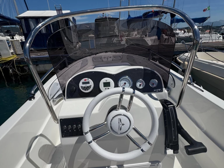 Hire a Trimarchi Trimarchi 53 S Enica La Spezia