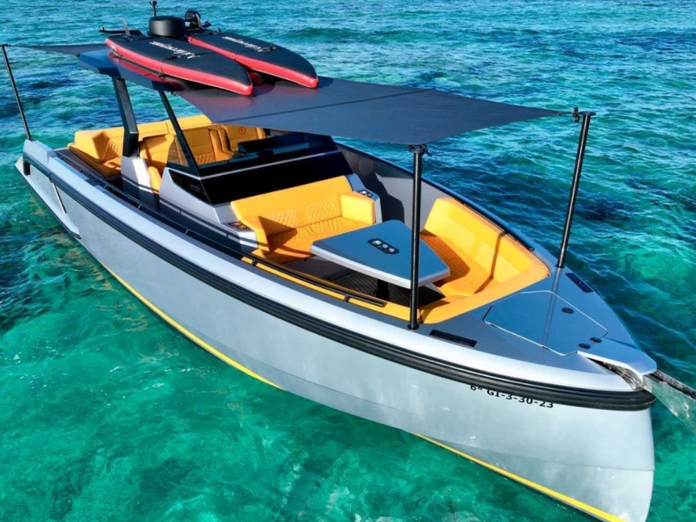 Hire a Vanquish VQ 40 Ibiza Town
