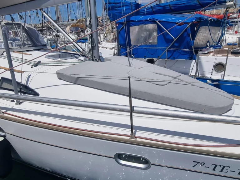 Jeanneau Sun Odyssey 37 charter bareboat or skippered in  Golf del Sur