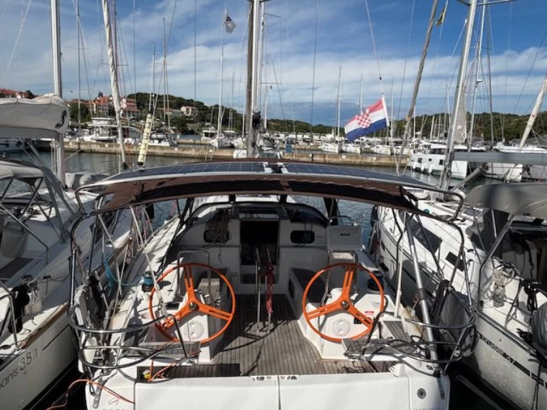 Yacht charter Pula - Elan Impression 40 on SamBoat