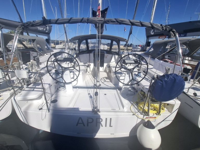 Charter a Bénéteau First 36 in Biograd na Moru on Samboat