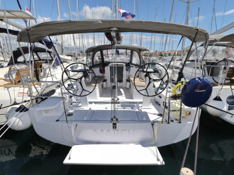 Yacht charter Biograd na Moru - Bénéteau First 36 on SamBoat
