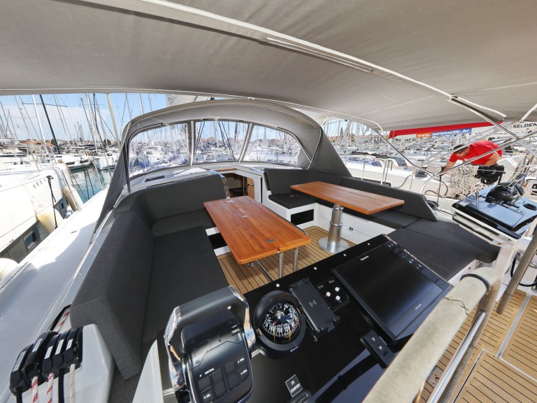 Hire Sailboat with or without skipper Hanse Biograd na Moru