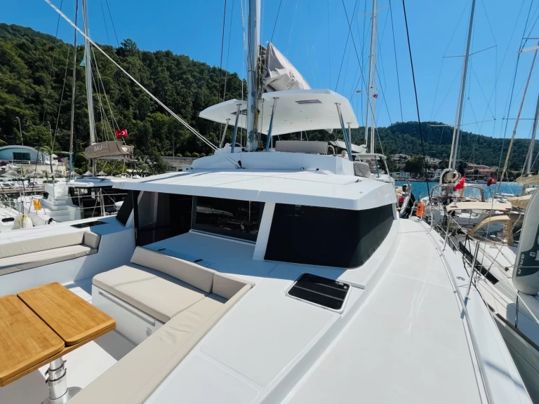 Hire Catamaran Bali with a boat licence