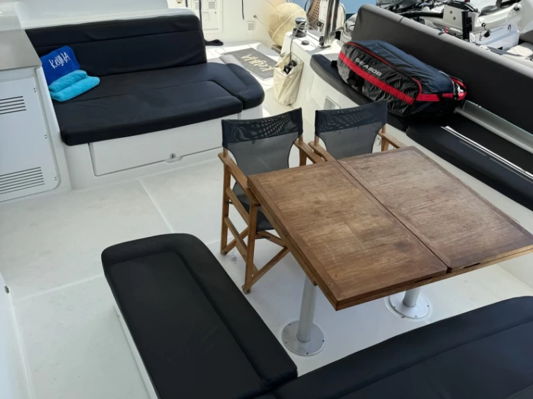 Hire a Lagoon Lagoon 46 Tourlos