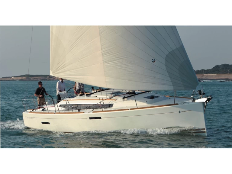 Yacht hire Alimos cheap Sun Odyssey 379