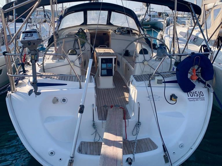 Sailboat hire in Kos - Bavaria Bavaria 42 Cruiser
