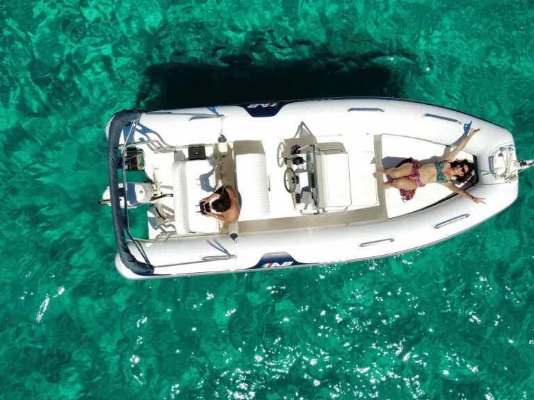 Hire a Artigiana-Battelli classic Porto San Paolo