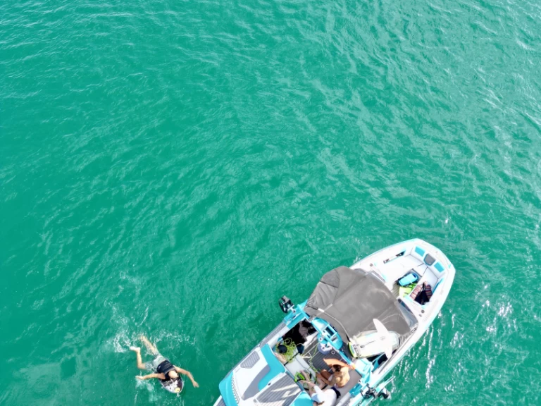 Charter a NAUTIQUE BOAT COMPANY SUPER AIR NAUTIQUE G23 in Yvoire on Samboat