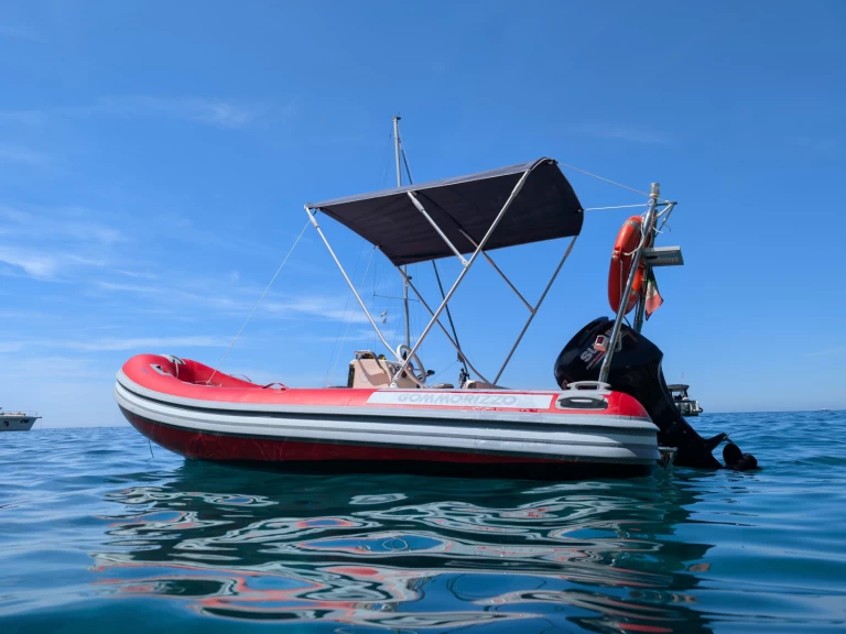 Yacht hire Bocca di Magra cheap 490
