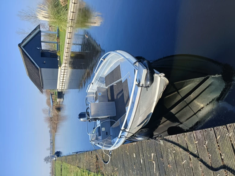 Motorboat to hire Vinkeveen at the best price