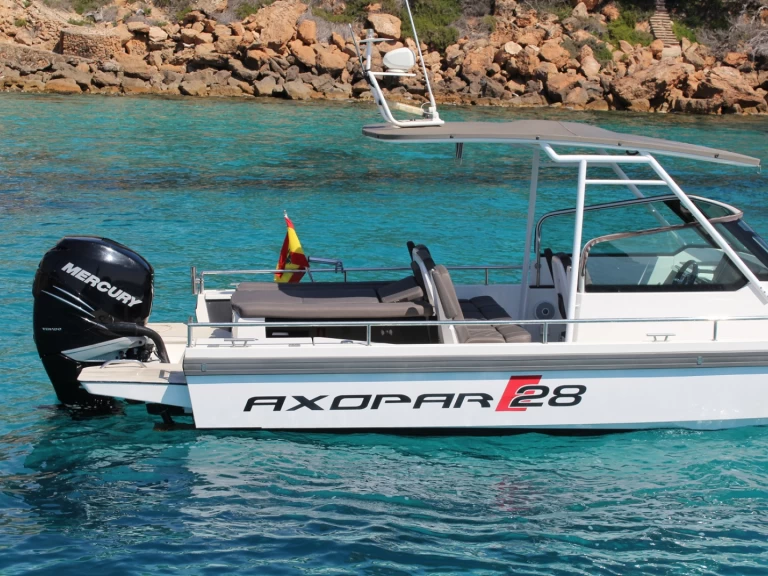Hire a Axopar 28 T-Top Club Nàutic Santa Ponsa