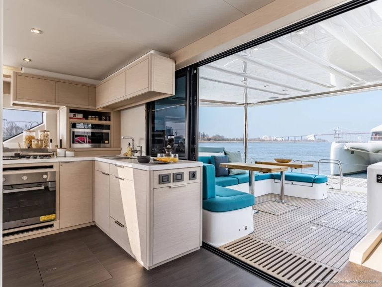 Lagoon Lagoon 55 (NEW 2025) + crew / 8 guests charter bareboat or skippered in  Santa Eulària des Riu
