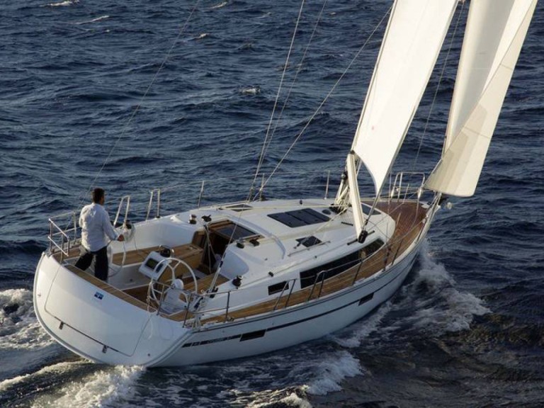 Hire a Bavaria Cruiser 37 Lemmer