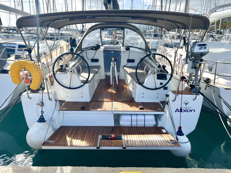 Hire a Jeanneau Sun Odyssey 380 Kos