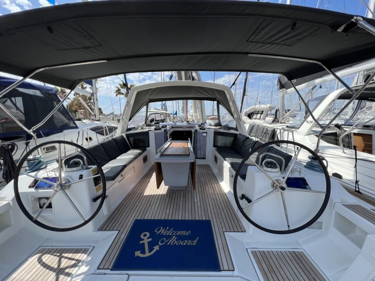 Hire Sailboat Bénéteau with a boat licence