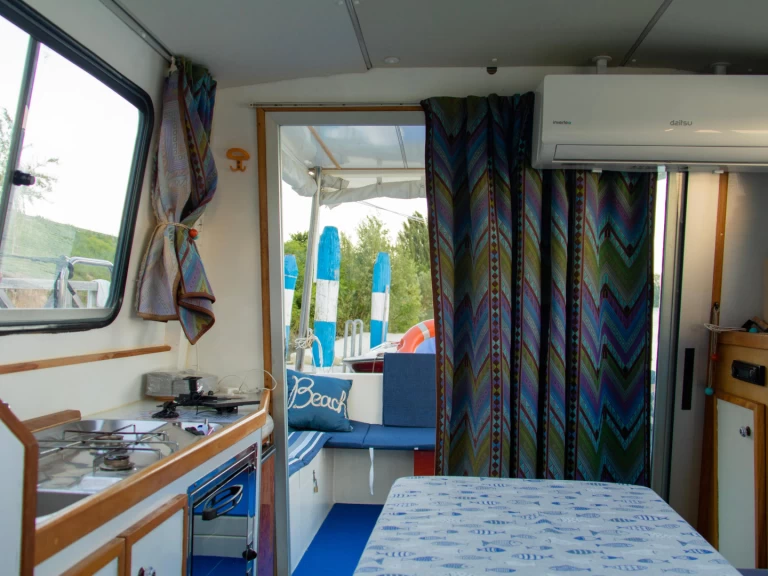 Hire Canal boat with or without skipper Chantier CPC San Stino di Livenza