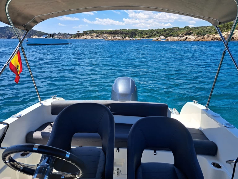 Motorboat to hire Marina de Palamós at the best price