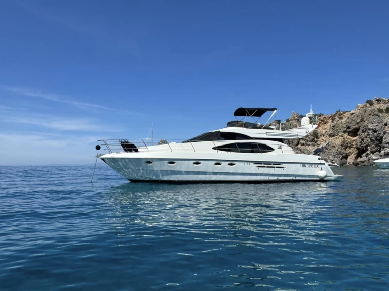 Hire a Azimut Azimut 52 Fly Porto Santo Stefano