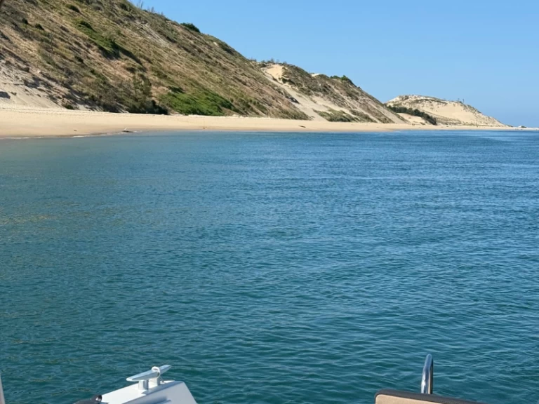 Motorboat hire in Lège-Cap-Ferret - Jeanneau Merry Fisher 795