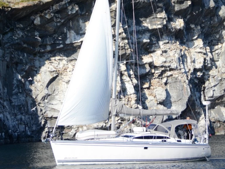 Yacht charter Harstad - Delphia Delphia 40 on SamBoat