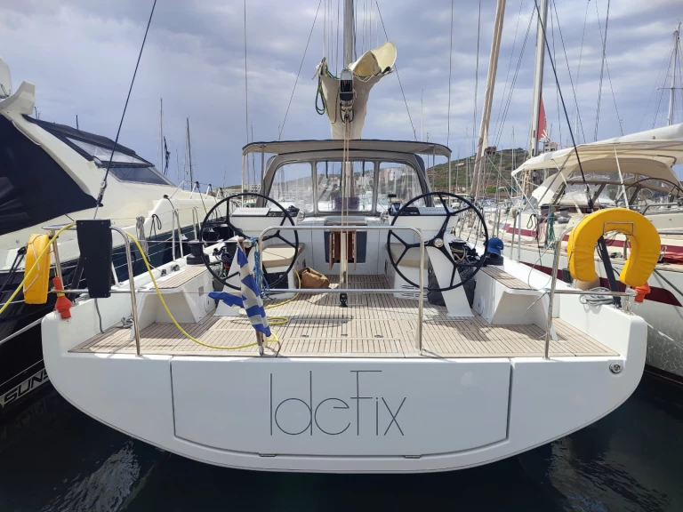 Yacht hire Lávrio cheap First 44