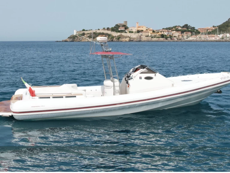 Yacht hire Talamona cheap Magazzu MX-11 Coupé 